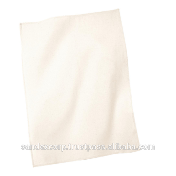 Простые белые хлопковые полотенца